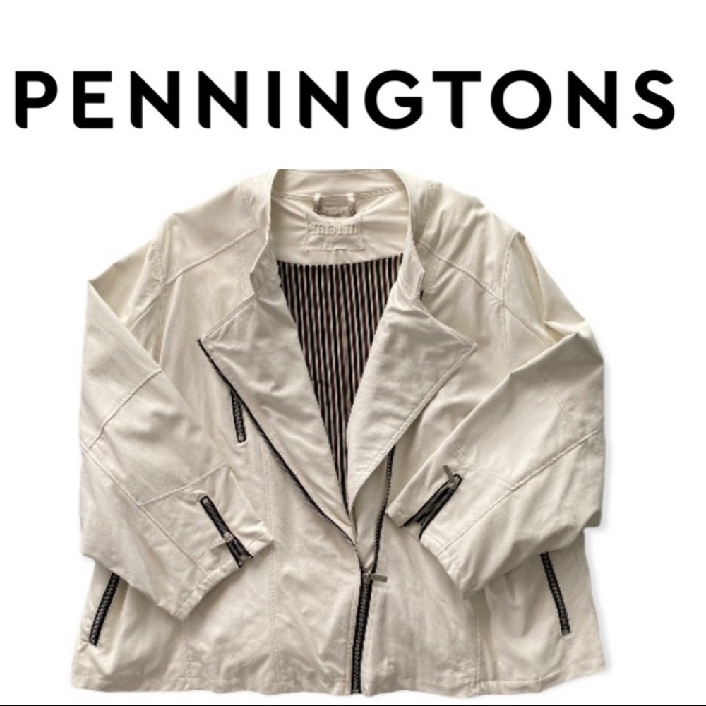 PENNINGTONS PLEATHER COAT SIZE 3